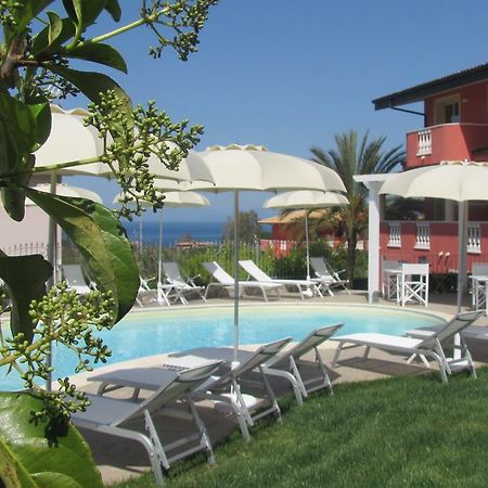 Borgo Di Santa Barbara Hotel Санта Доменика Екстериор снимка