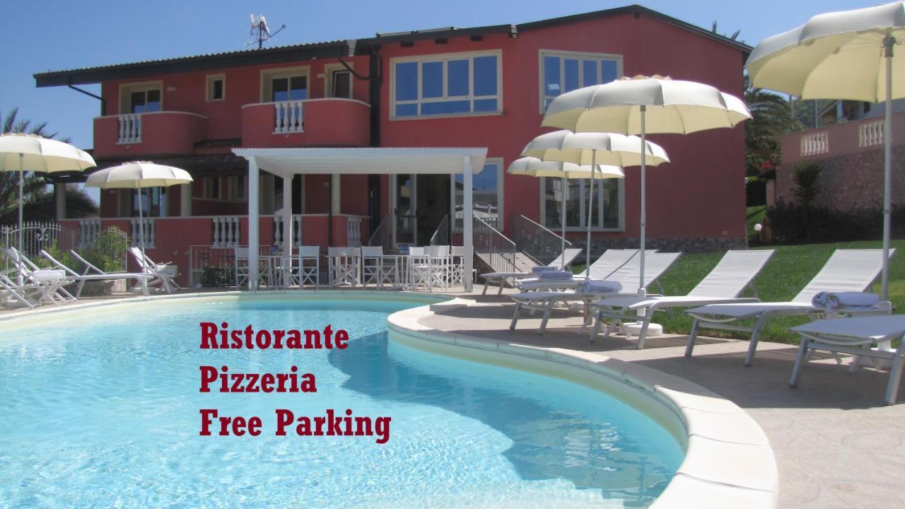 Borgo Di Santa Barbara Hotel Санта Доменика Екстериор снимка