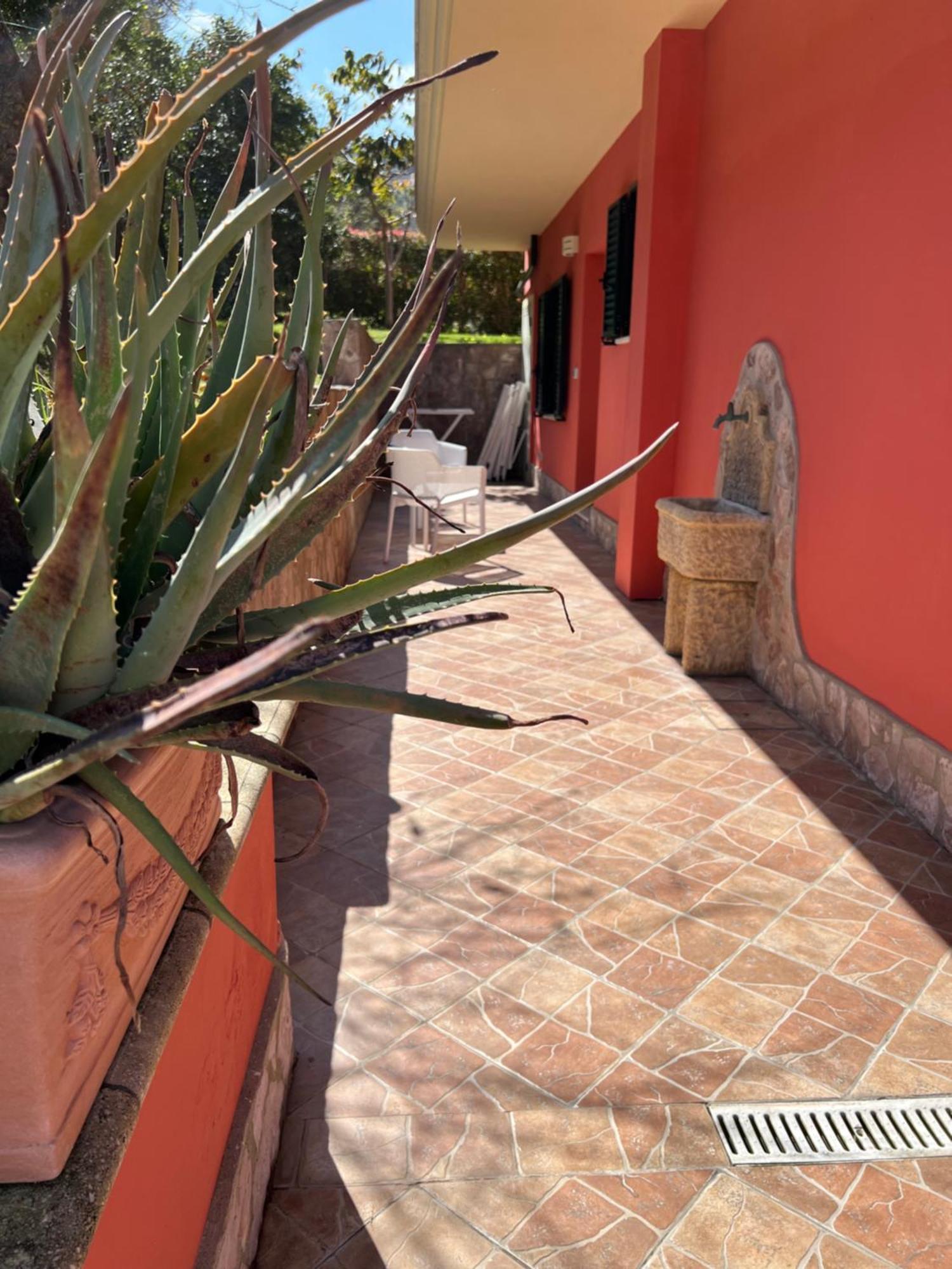 Borgo Di Santa Barbara Hotel Санта Доменика Екстериор снимка
