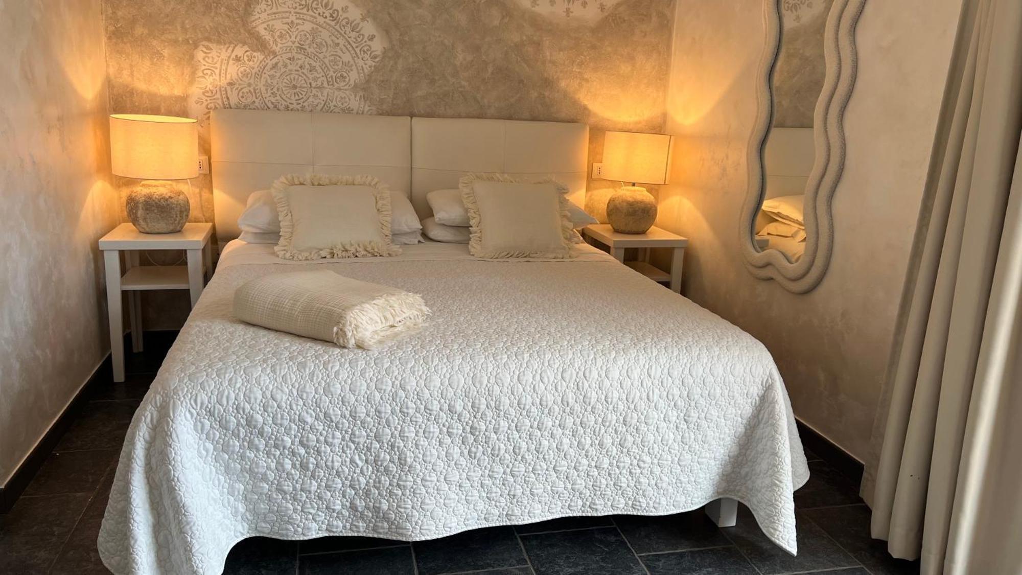 Borgo Di Santa Barbara Hotel Санта Доменика Екстериор снимка
